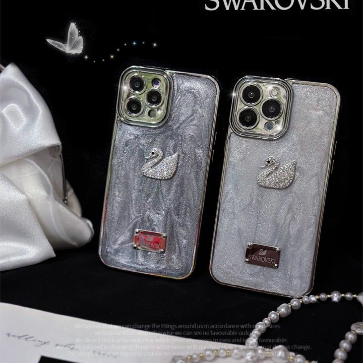 ハイブランド swarovski iphone 15 携帯ケース