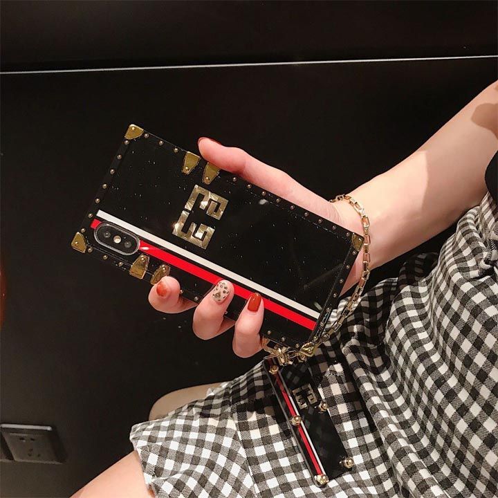 アイホン 14 カバーgivenchy風 キラキラ