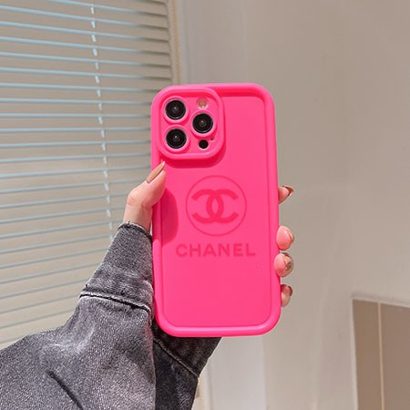 chanel シャネル シリコン iphone 15 プロ カバー