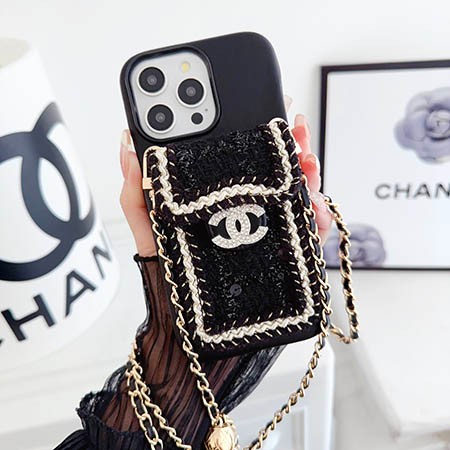 アイフォン 15 スマホケースchanel ストラップ付き