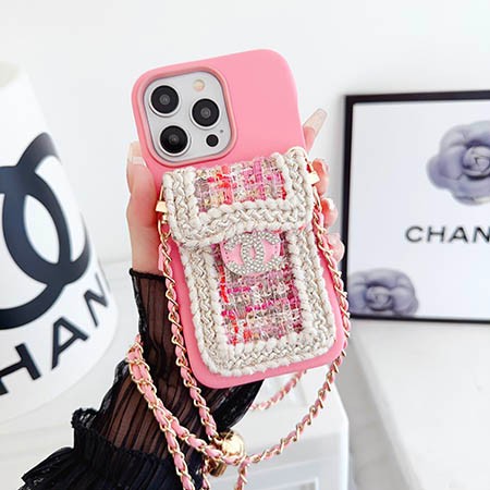 アイフォン 15 スマホケースchanel ストラップ付き