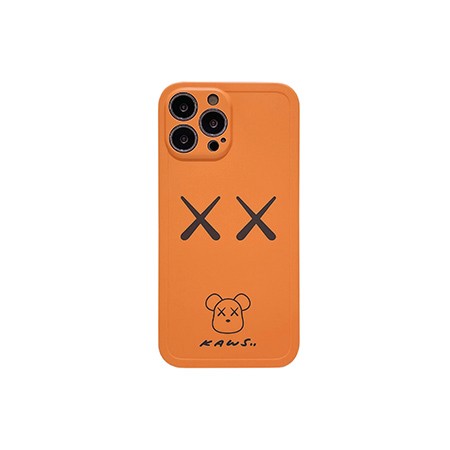 kaws シリコン アイフォーン 15 スマホケース