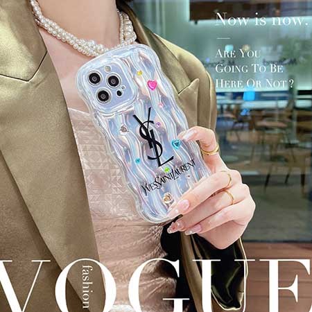ブランド カバー アイフォーン16 chanel風 