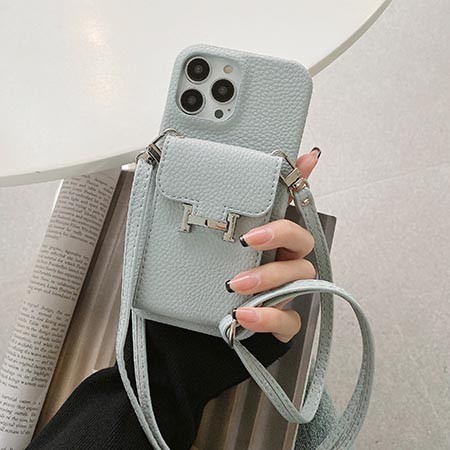 値段 ブランド スマホケース アイフォン 16plus 