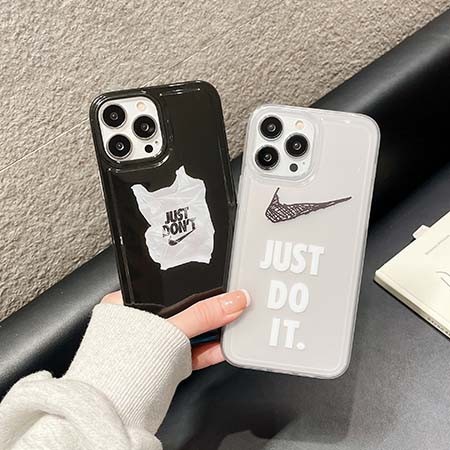 ブランド スマホケース アイフォーン15 ultra nike ナイキ  キラキラ