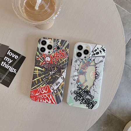 ブランド アイフォーン 14 スマホケース 