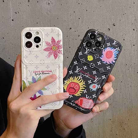 iphone 15pro max vuitton風 カバー 芸能人