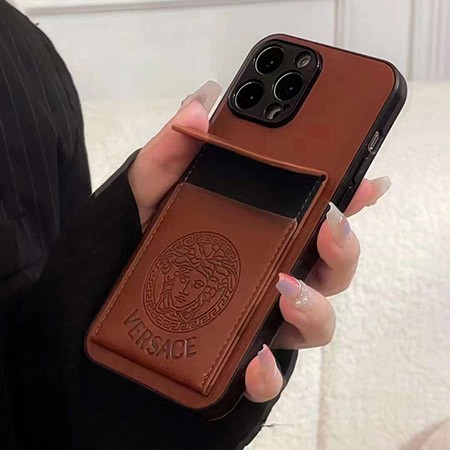 versace ヴェルサーチ アイホン 15plusケース 欧米風