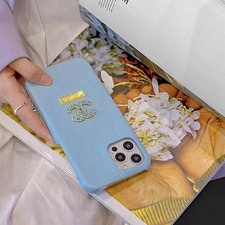 chanel シャネル 高校生 アイフォン 15 ケース