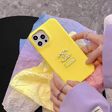 chanel シャネル 高校生 アイフォン 15 ケース