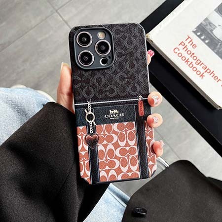 アイフォーン 15 プロ スマホケースcoach