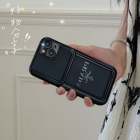 芸能人 prada プラダ アイホン 14plus カバー 