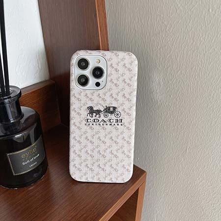 coach コーチ レビュー iphone 15pro max ケース