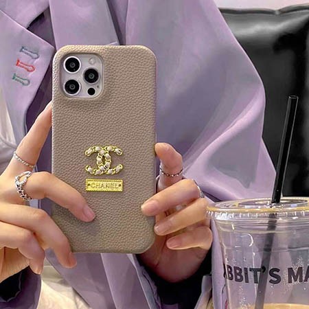 chanel シャネル 高校生 アイフォン 15 ケース