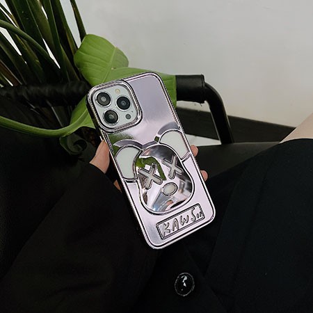 カウズ風 アイホン 16 スマホケース  オシャレ