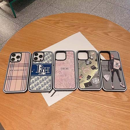 バーバリー iphone 15 カバー 