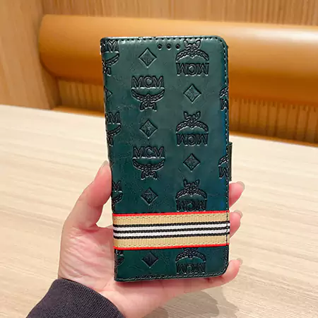 ハイブランド ケース アイフォーン 16pro celine セリーヌ 