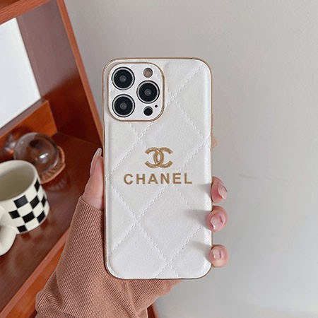 ハイブランド chanel iphone 15plus スマホケース 