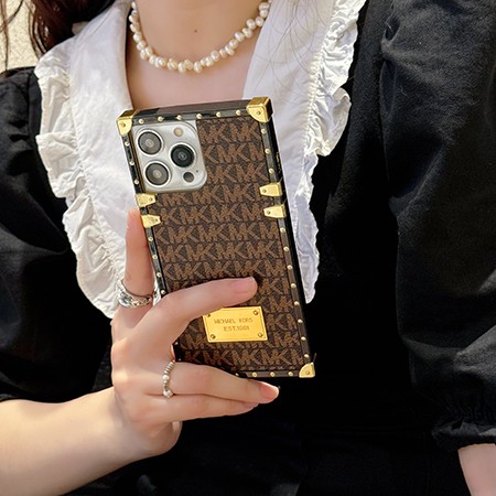 ブランド ケース アイフォン16プロmax マイケルコース風  透かし彫り