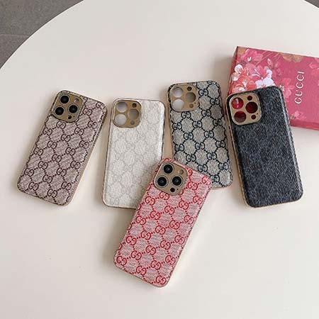 アイフォン 15 plus ケース 芸能人 グッチ風