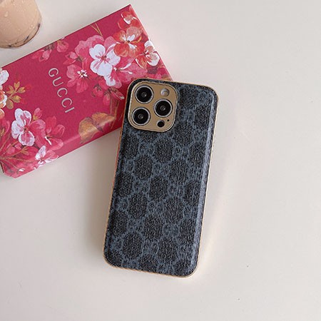 アイフォン 15 plus ケース 芸能人 グッチ風