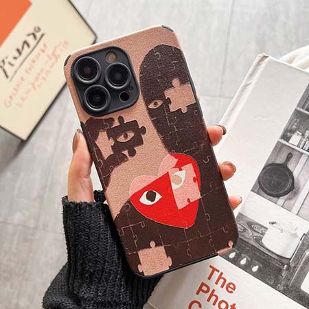 comme des garçons風 カバー アイホン13pro 