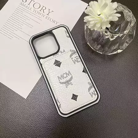ハイブランド mcm アイフォン14プラス スマホケース  芸能人