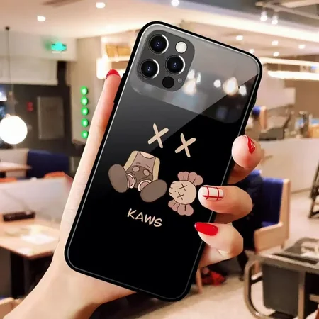 iphone17ブランケット ブランド ケース アイフォン 16pro kaws 