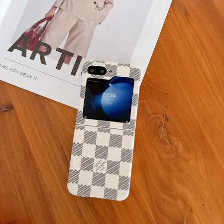 iphone17ハイブランド ケース アイフォン16プロ burberry風 