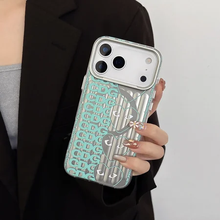 iphone17ブランド 携帯ケース  メタル