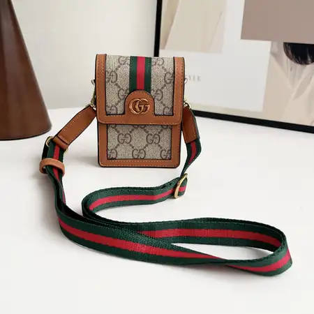 iphone17グッチ gucci ケース アイフォン17プロ max 