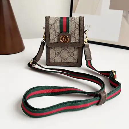 iphone17グッチ gucci ケース アイフォン17プロ max 