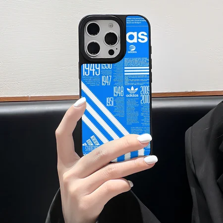 iphone17アディダス adidas カバー アイホン 16plus  売れ筋